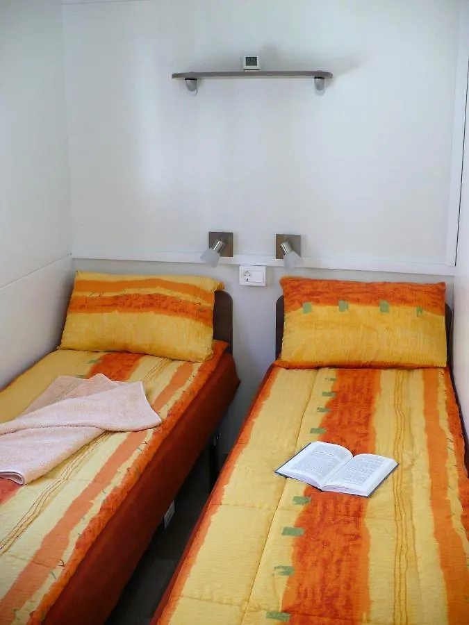 Mobile Homes Victoria San Marino Lopar 4*,